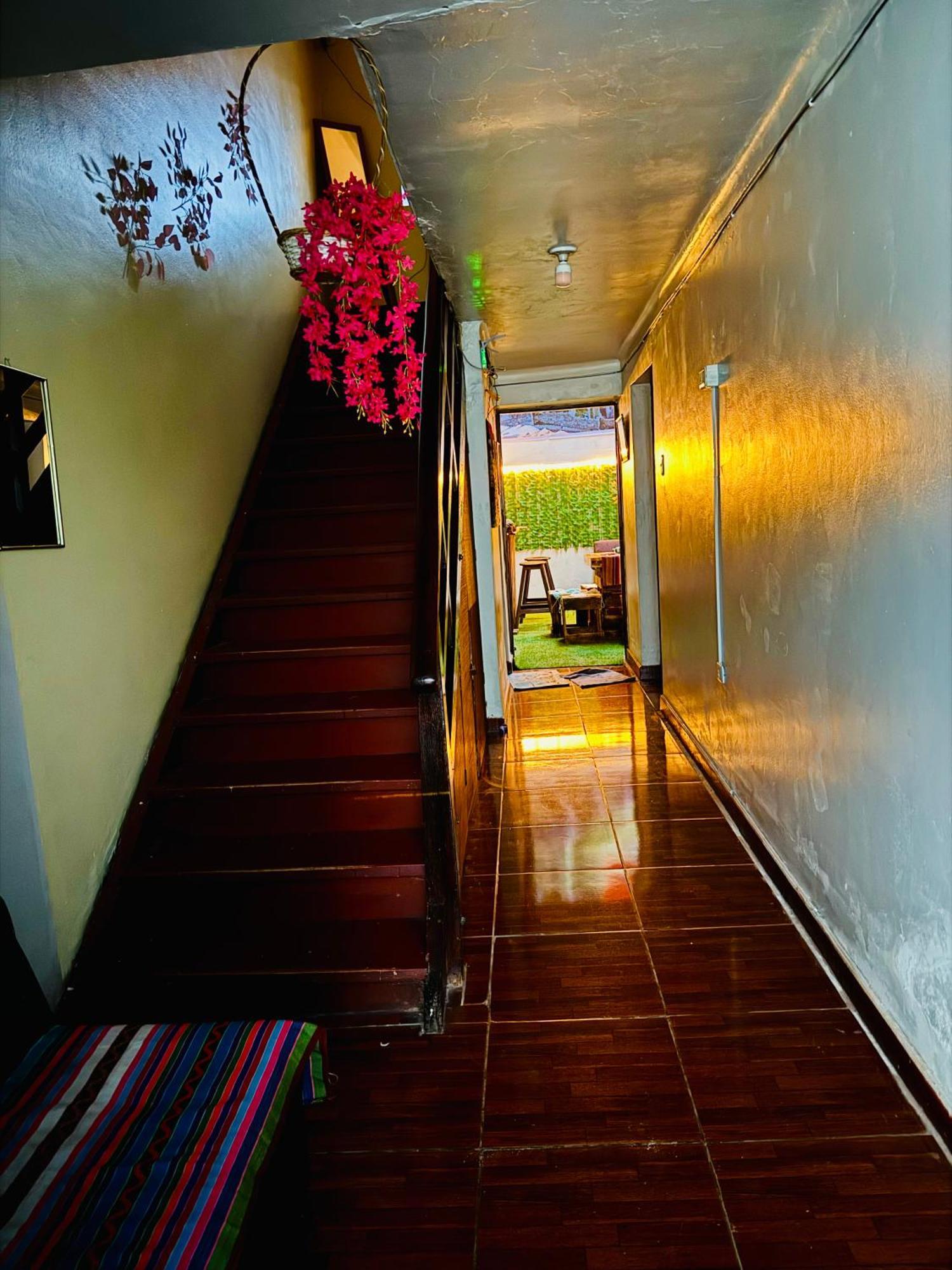 Ukumari Hostel Куско Экстерьер фото